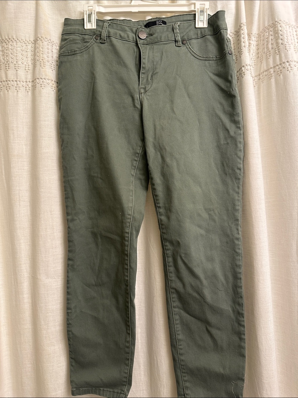 1822 Denim Women's Skinny Pants in Olive Green